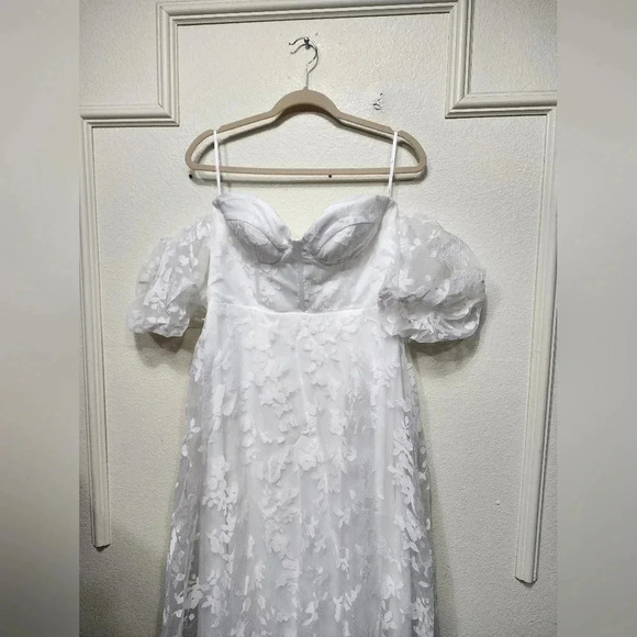 Lulu's Romantic Dedication White Floral Off-the-Shoulder Gown Wedding Party - Picture 8 of 12